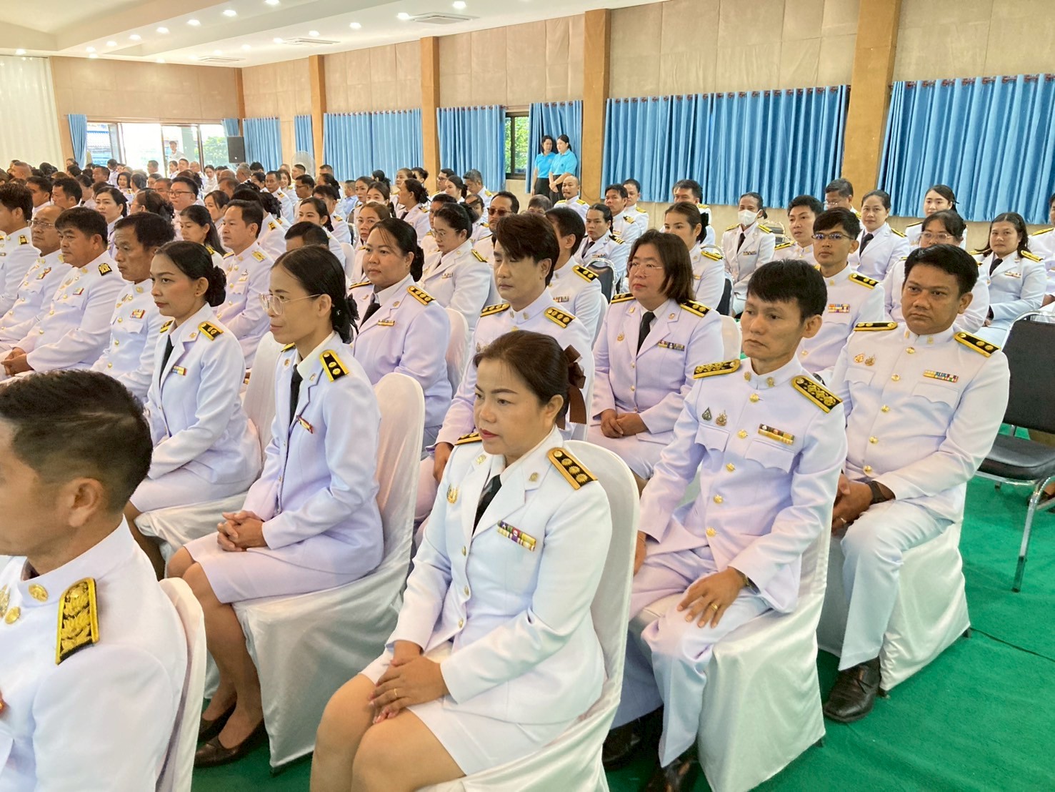 LINE ALBUM 12868 250814 13