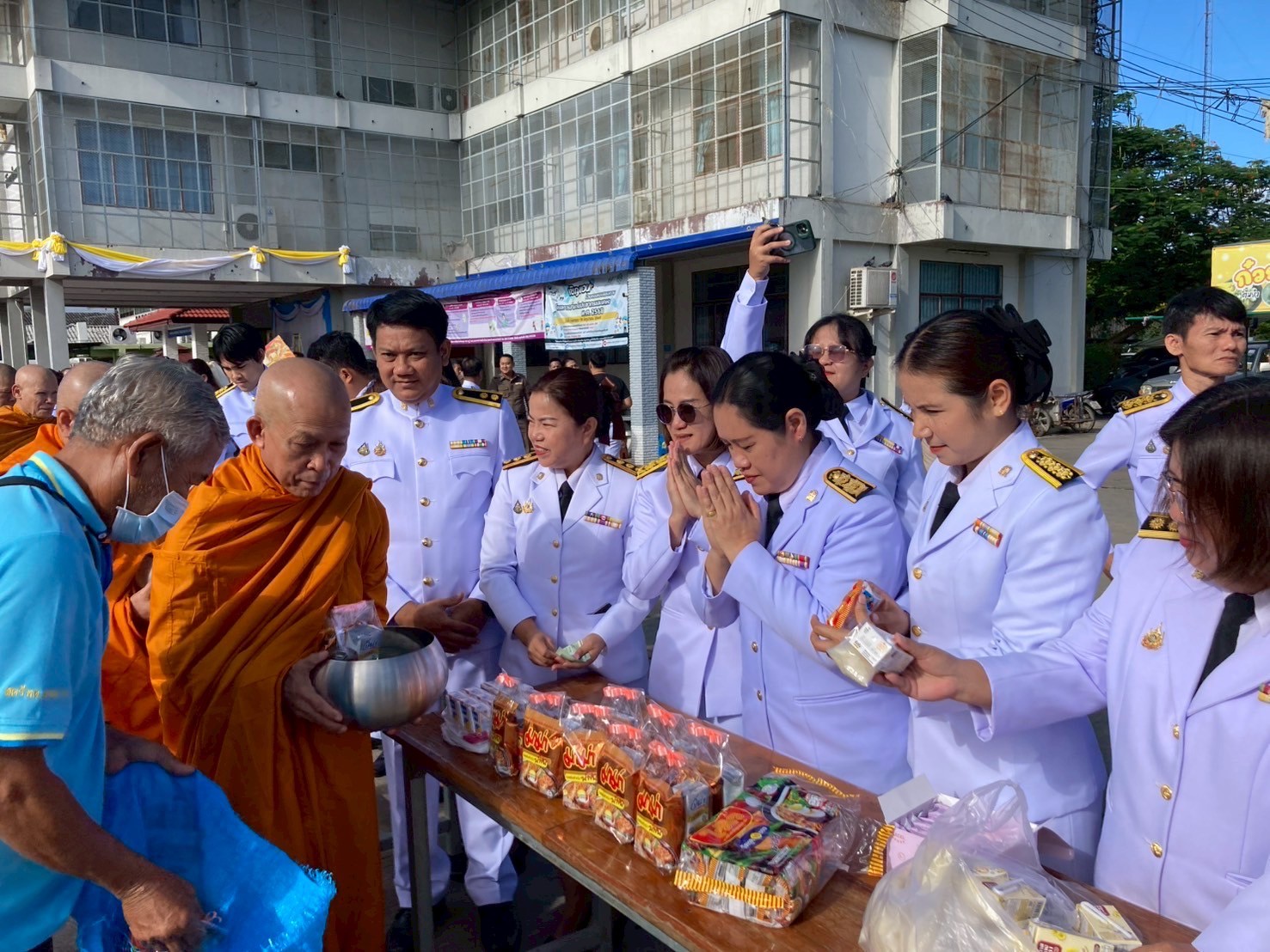 LINE ALBUM 14868 250814 28