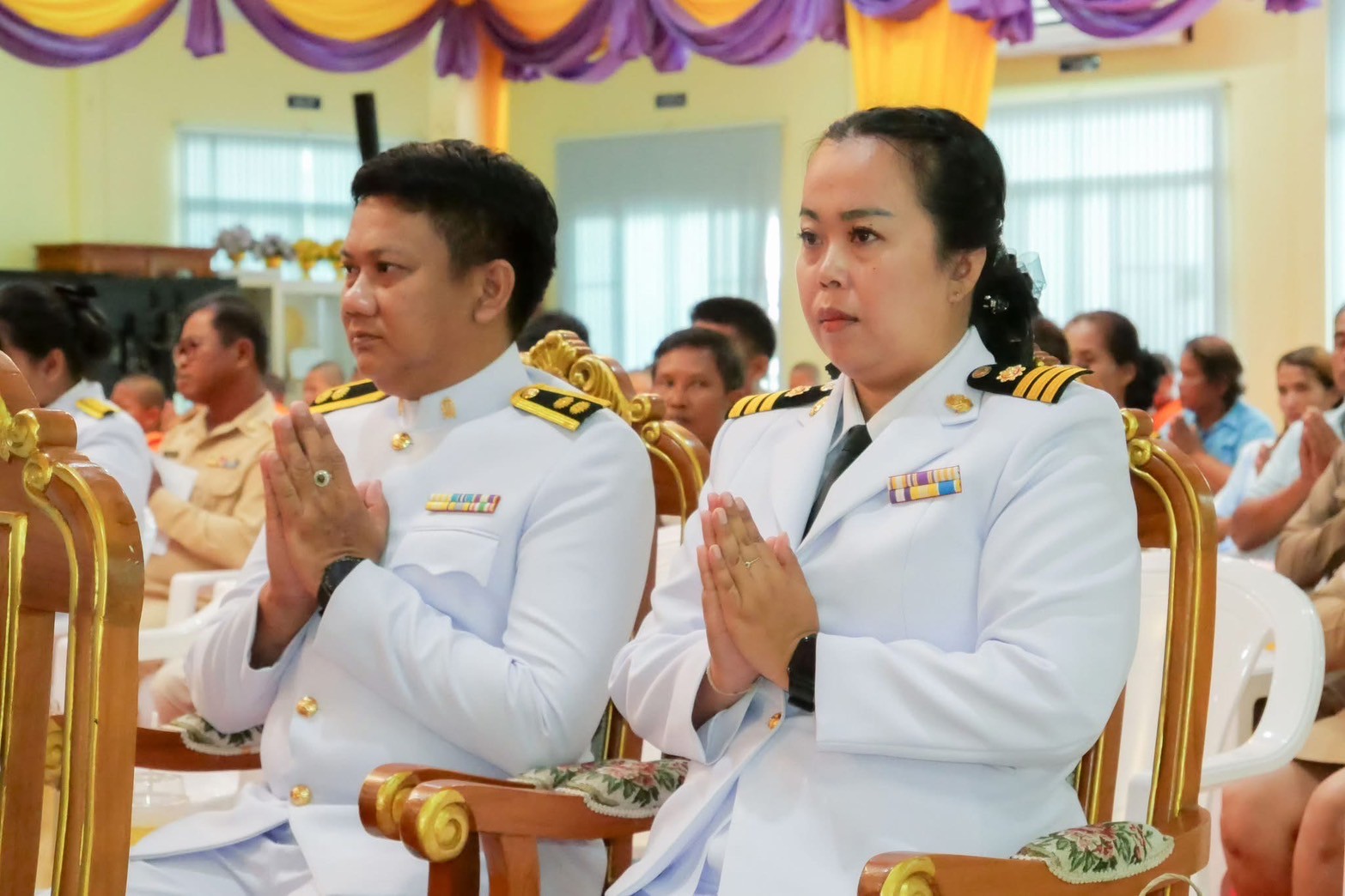 LINE ALBUM 14868 250814 8