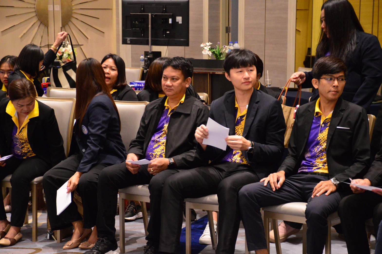 LINE ALBUM 10968 250910 61