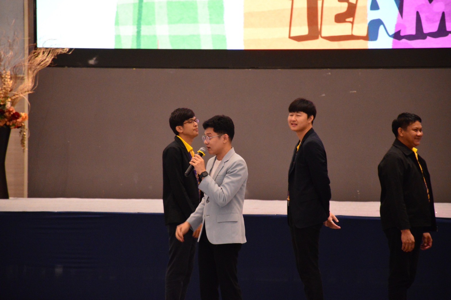 LINE ALBUM 10968 250910 64