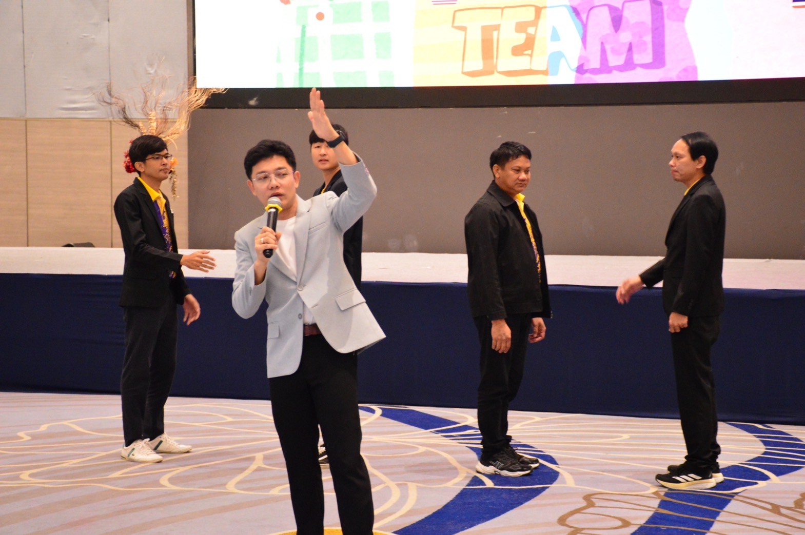 LINE ALBUM 10968 250910 66