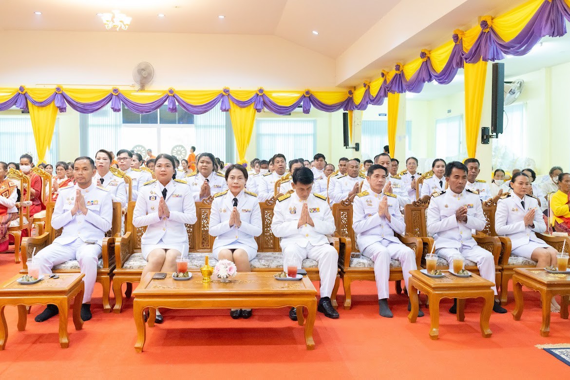 LINE ALBUM เทียนพระราชทาน 250709 27