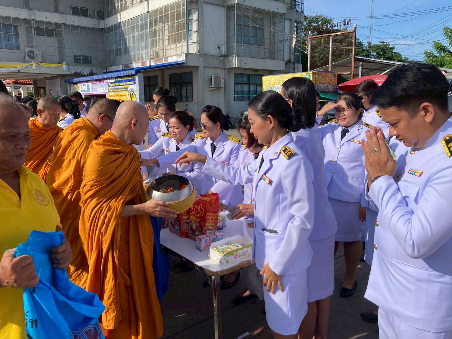 LINE ALBUM 131068 251024 42