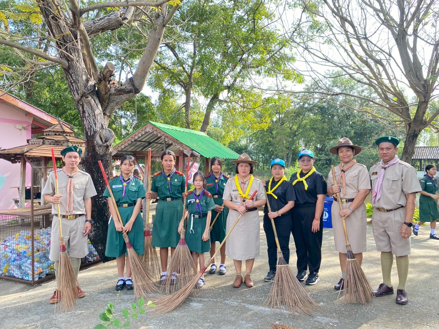 LINE ALBUM จิตอาสา 251211 75