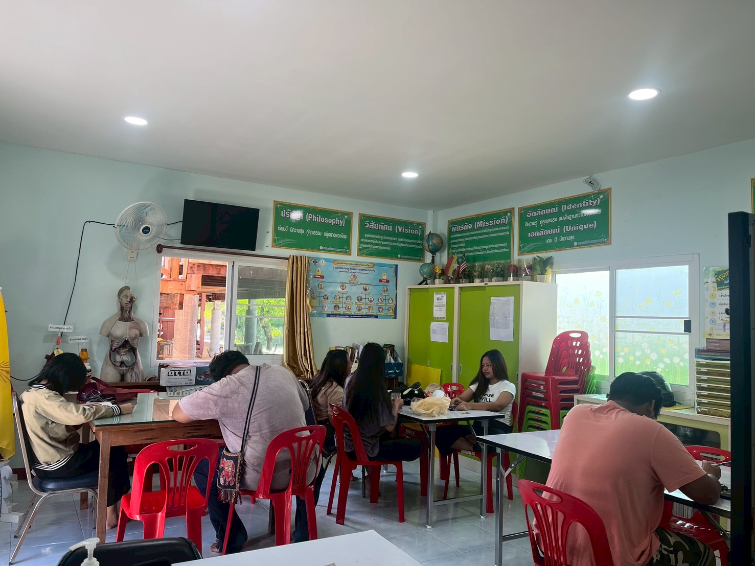 LINE ALBUM 268 251212 1