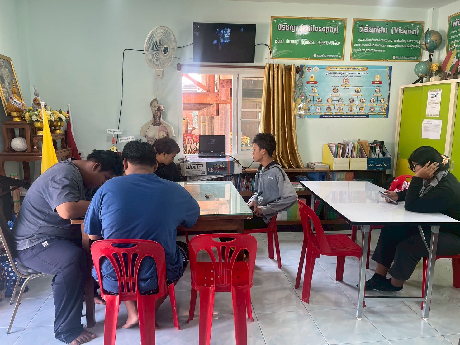 LINE ALBUM 268 251212 22